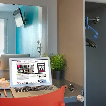 Szálloda Fasthotel Est Parc Expo