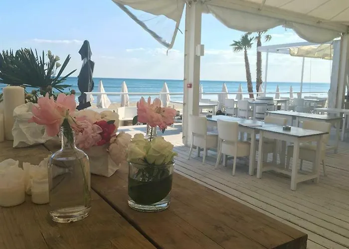 Fasthotel Est Parc Expo Hotel